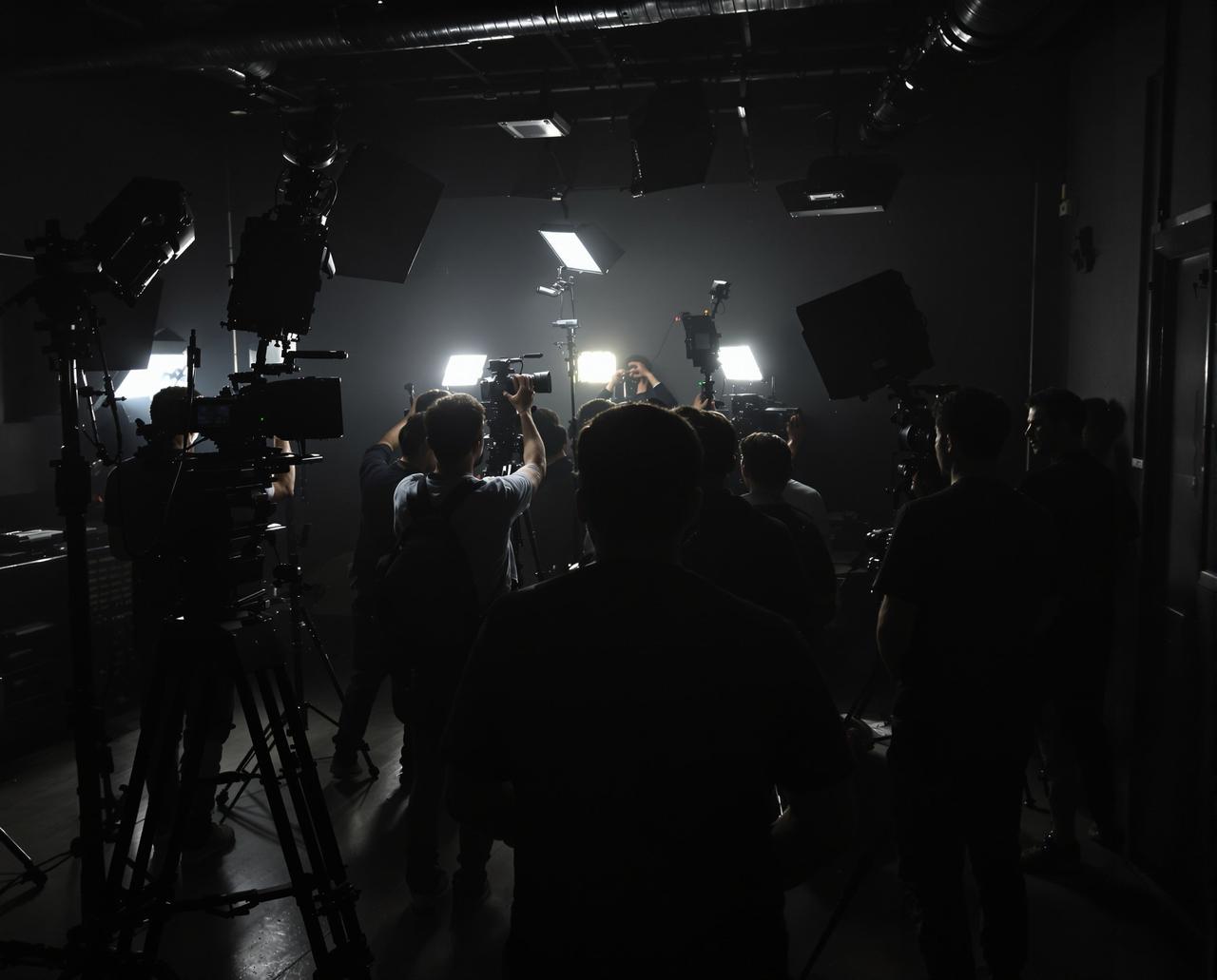 蜜桃视频制作现场